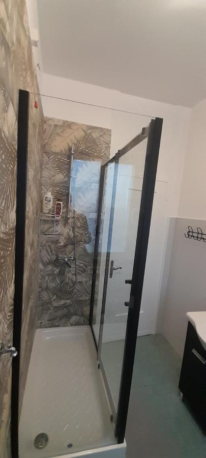 Hotel I Feel Orange Legnano Exterior foto