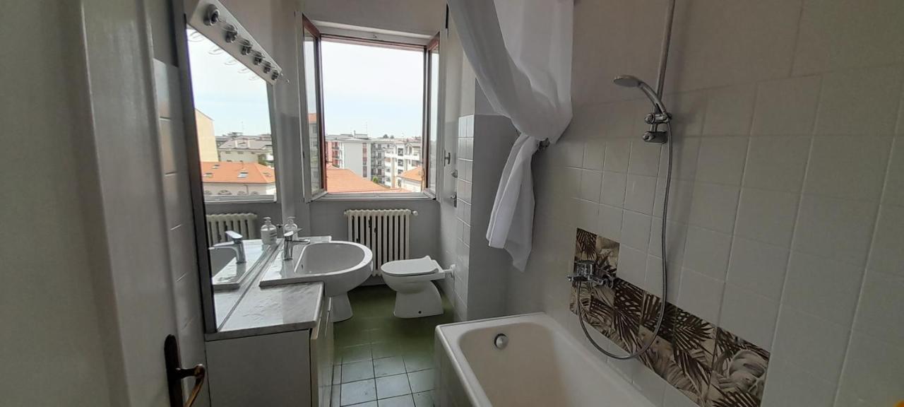 Hotel I Feel Orange Legnano Exterior foto