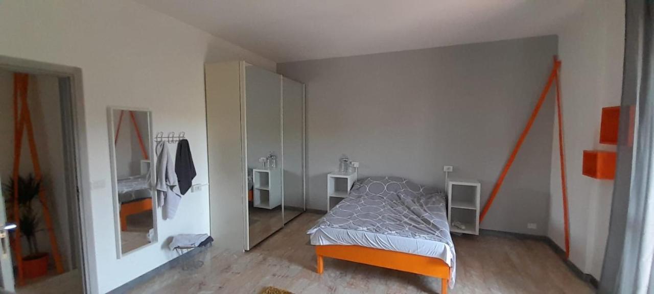 Hotel I Feel Orange Legnano Exterior foto